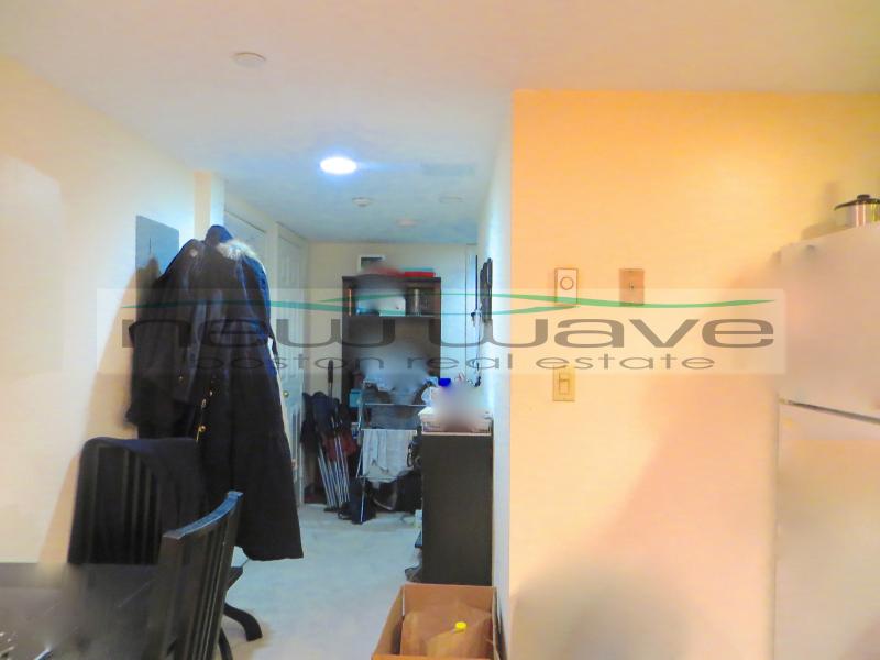 109 Queensberry St, Fenway