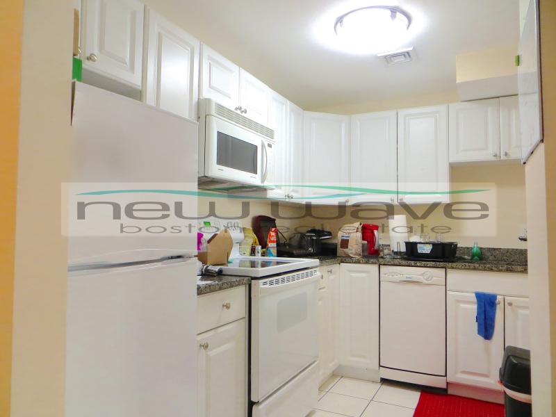 Studio bed, 1 bath apartment for rent at 34 Mount Vernon Unit B, Beacon Hill — photo 2 of 18