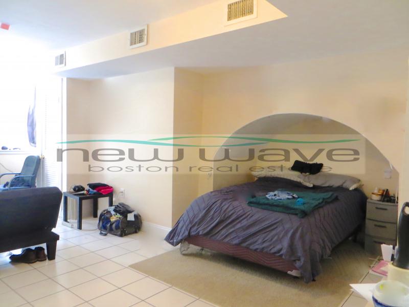 Studio bed, 1 bath apartment for rent at 34 Mount Vernon Unit B, Beacon Hill — photo 5 of 18