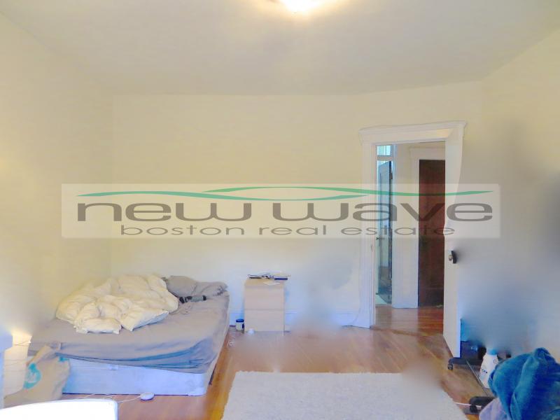 1203 Boylston St, Fenway