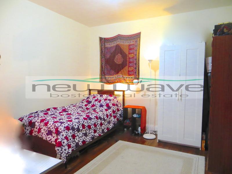 1203 Boylston St, Fenway