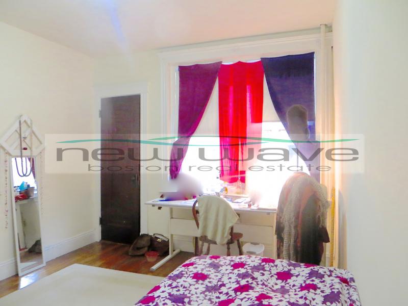 1203 Boylston St, Fenway