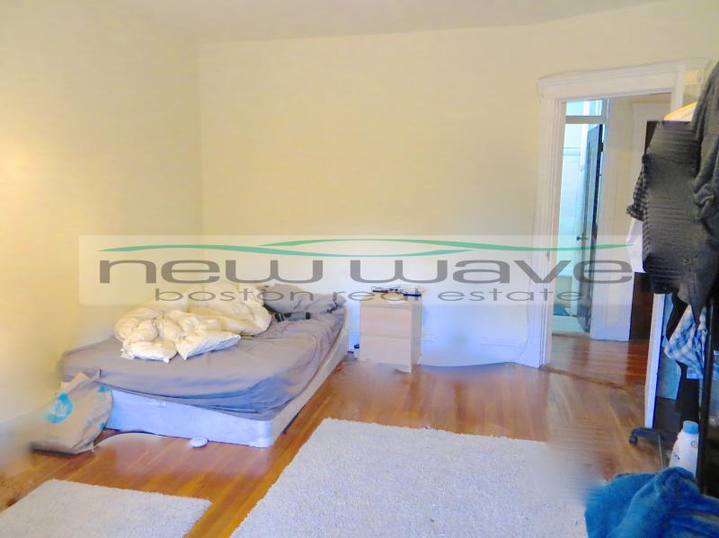 1203 Boylston St, Fenway