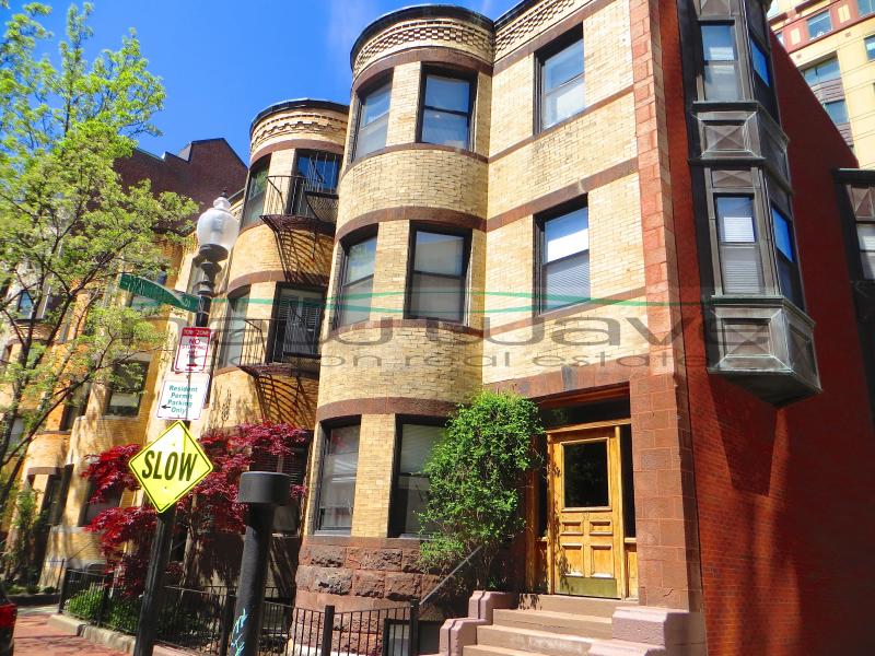 39 Saint Botolph St, South End