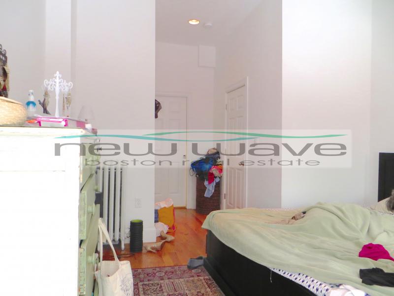 127 Saint Botolph St, Back Bay