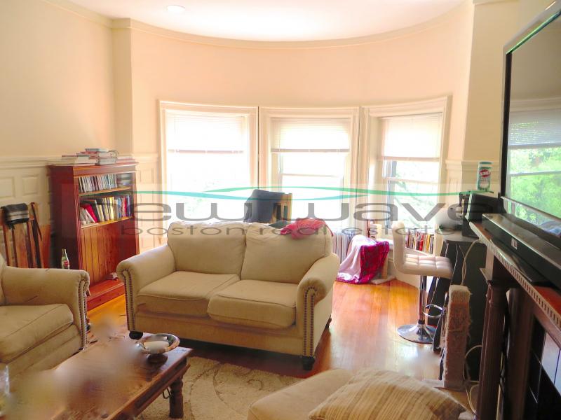 379 Commonwealth Ave, Back Bay