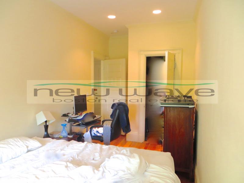 379 Commonwealth Ave, Back Bay