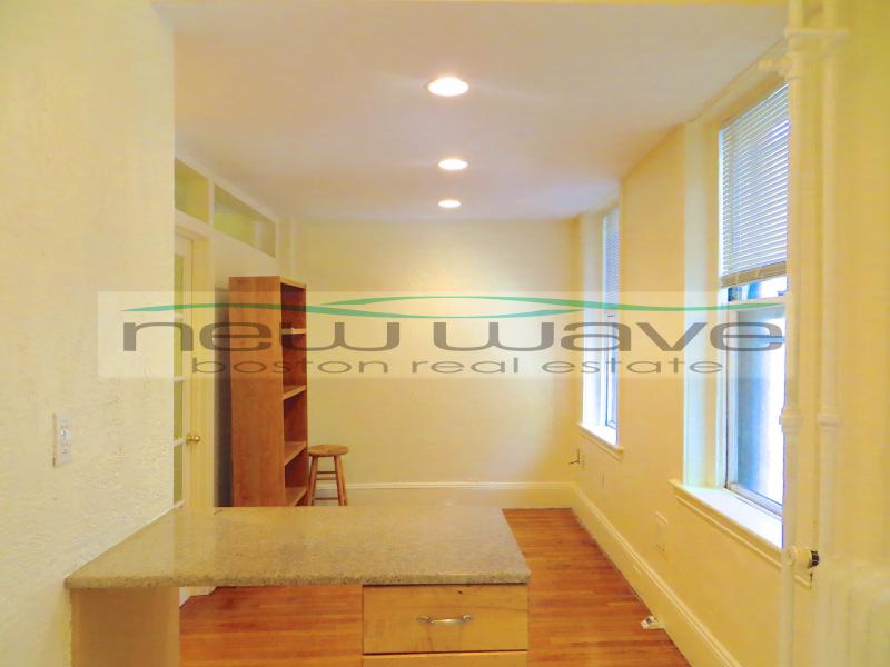 72 Revere St, Beacon Hill