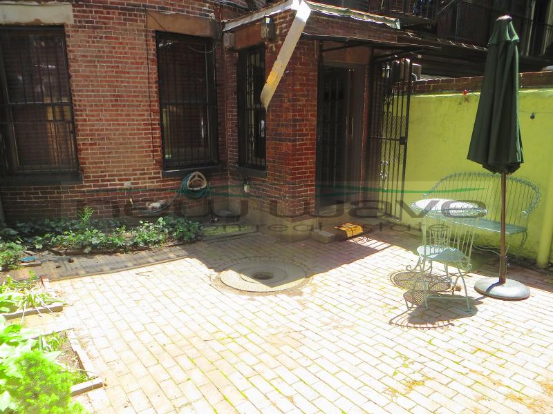 Studio bed, 1 bath apartment for rent at 326 Dartmouth St Unit BR, South End — photo 6 of 25