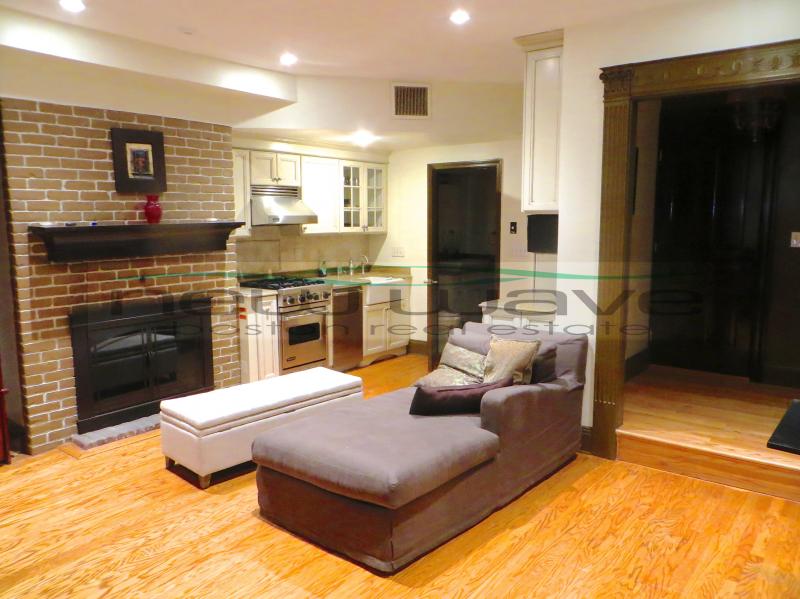 Studio bed, 1 bath apartment for rent at 326 Dartmouth St Unit BR, South End — photo 9 of 25