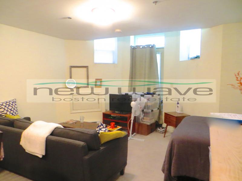 36 Queensberry St, Fenway