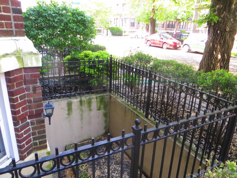 36 Queensberry St, Fenway