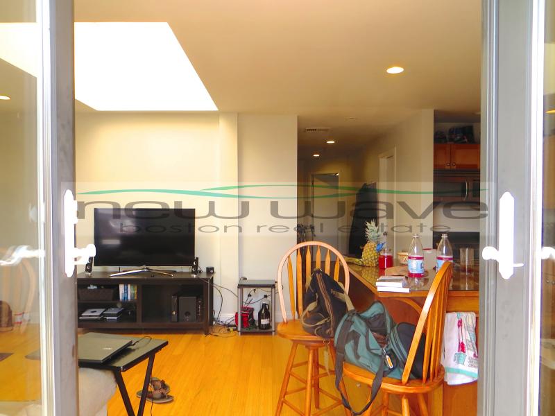 166 Saint Botolph St, South End