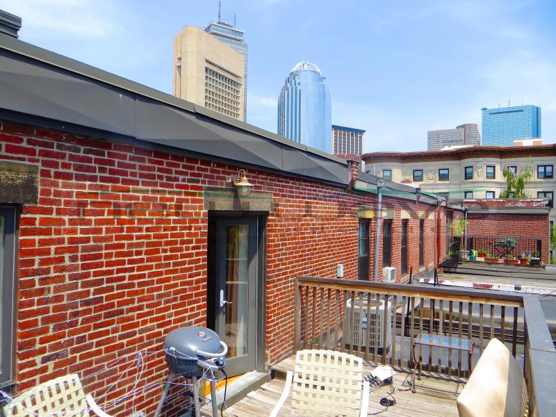 166 Saint Botolph St, South End