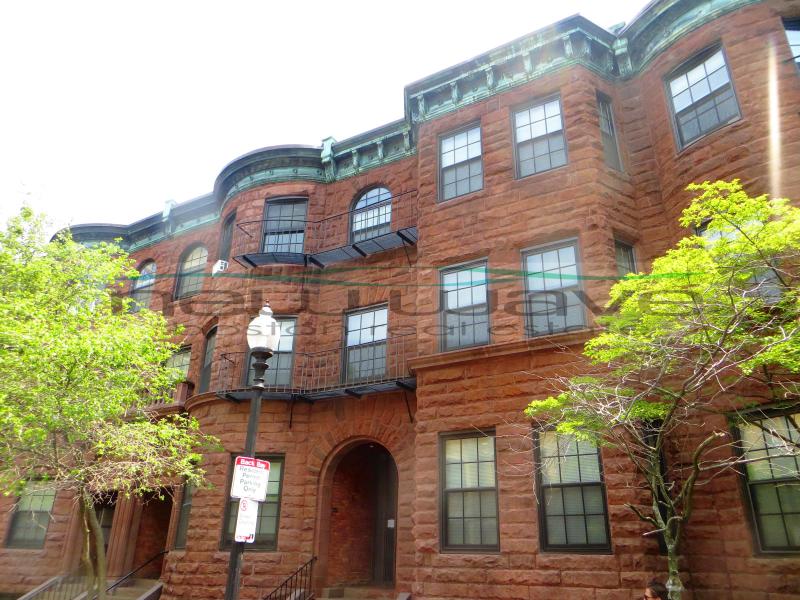 166 Saint Botolph St, South End