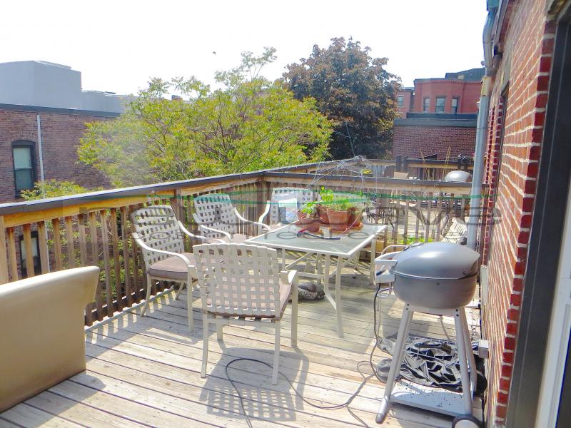 166 Saint Botolph St, South End