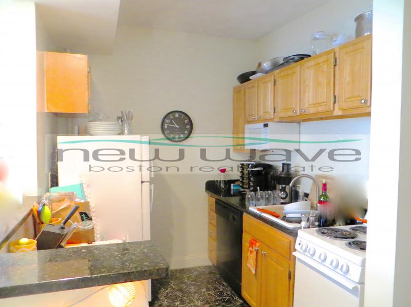 51 Queensberry St, Fenway