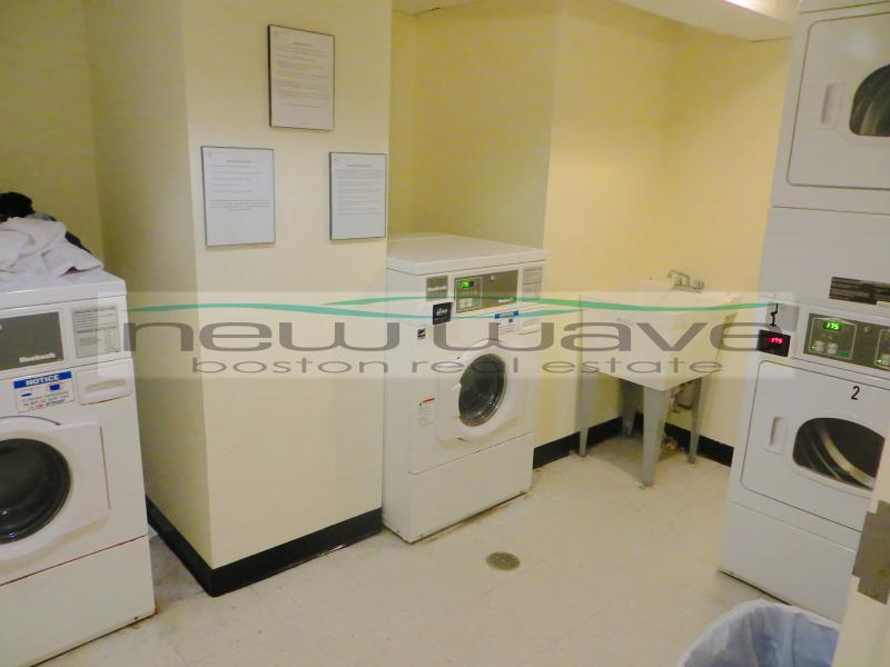 51 Queensberry St, Fenway