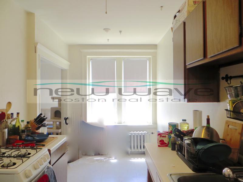 1171 Boylston St, Fenway