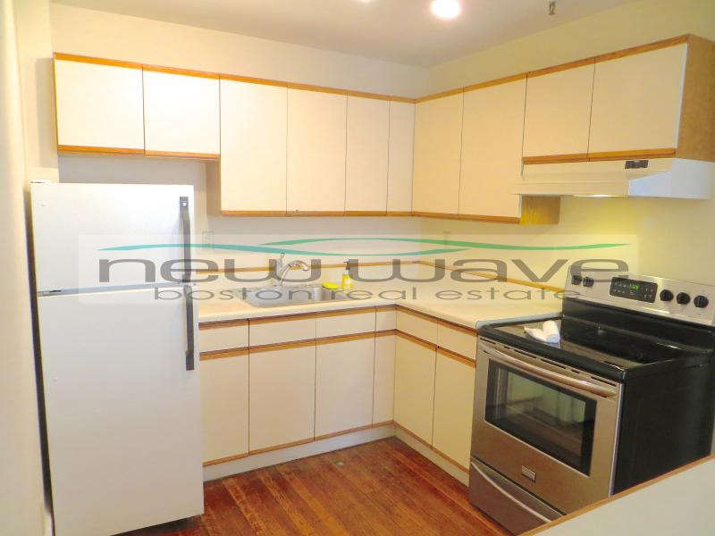 206 Commonwealth Ave, Back Bay