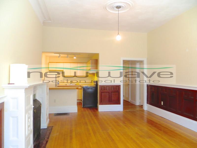 206 Commonwealth Ave, Back Bay