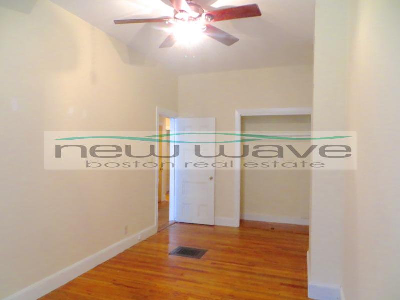 206 Commonwealth Ave, Back Bay