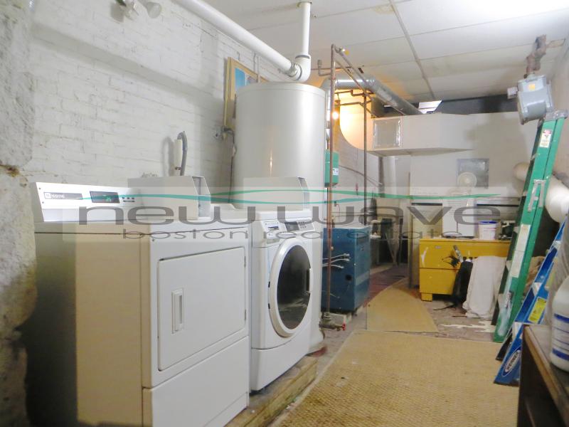 206 Commonwealth Ave, Back Bay