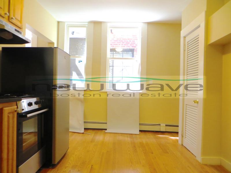 232 Cambridge St, Beacon Hill