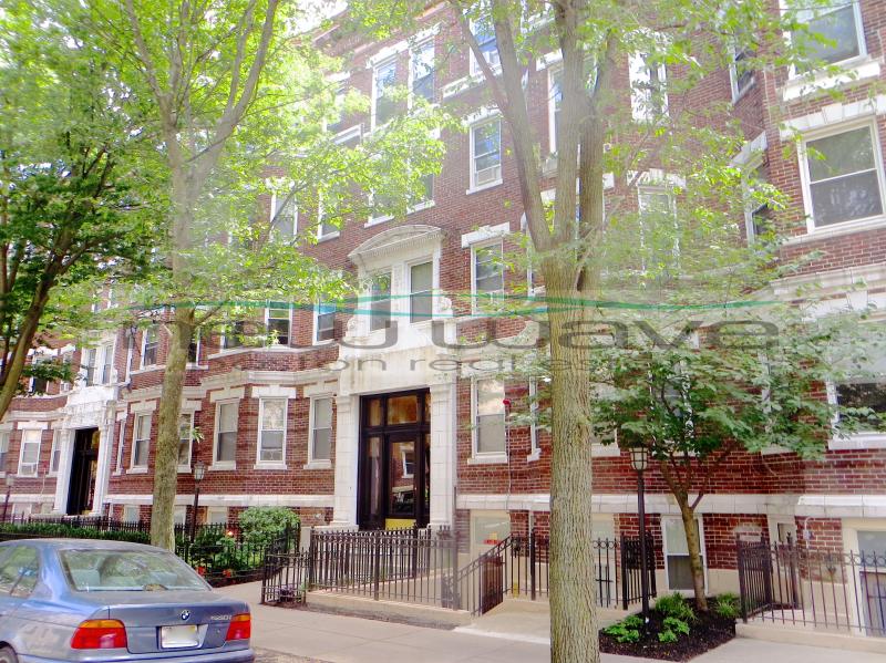 24 Queensberry St, Fenway