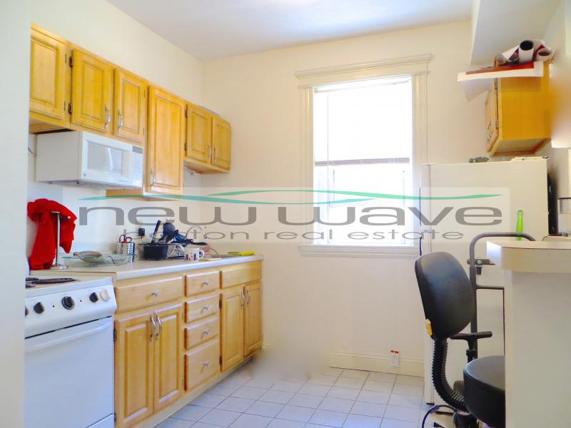 104 Queensberry St, Fenway