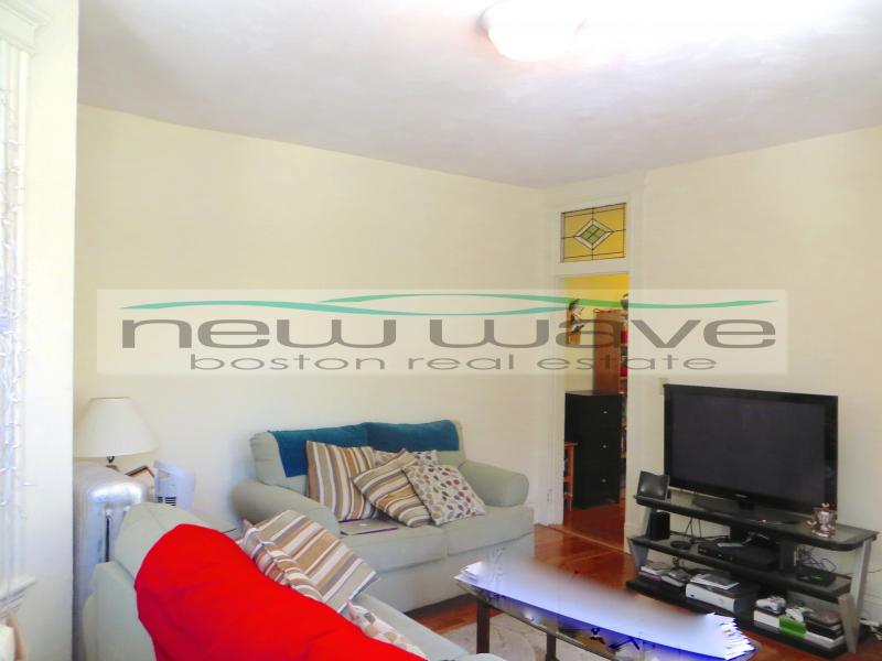 1 bed, 1 bath apartment for rent at 98 Queensberry St Unit 5, Fenway — photo 2 of 14