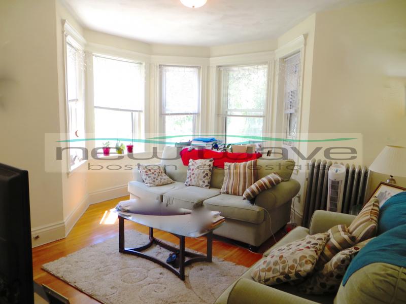 1 bed, 1 bath apartment for rent at 98 Queensberry St Unit 5, Fenway
