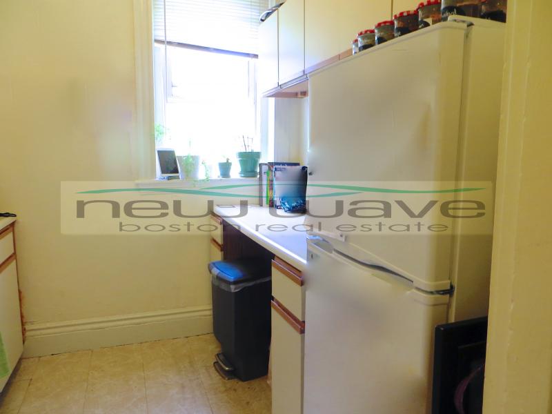 1 bed, 1 bath apartment for rent at 98 Queensberry St Unit 5, Fenway — photo 10 of 14