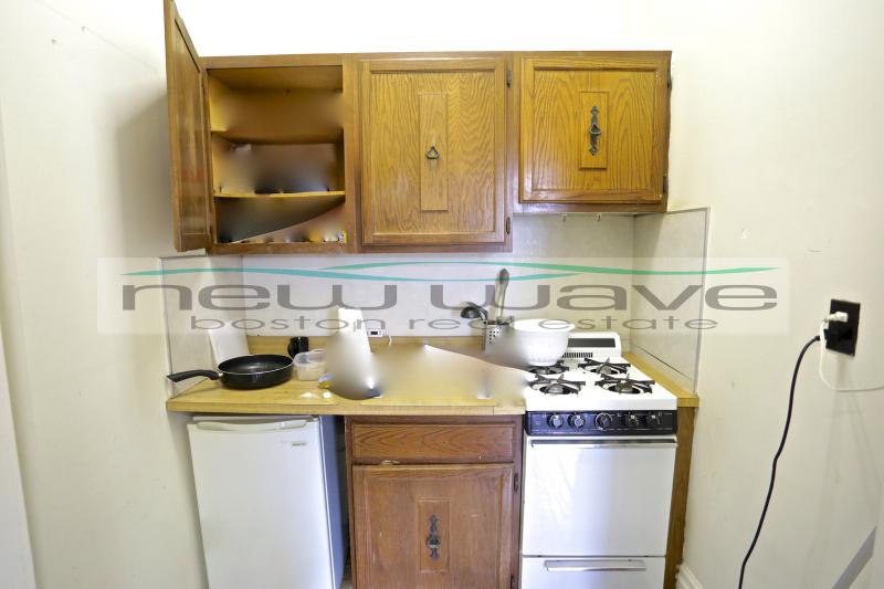 267 Newbury St, Back Bay