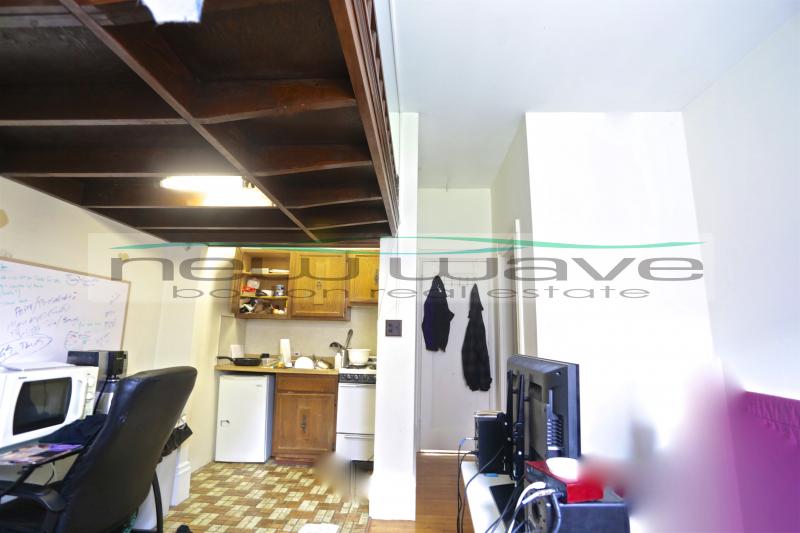 267 Newbury St, Back Bay