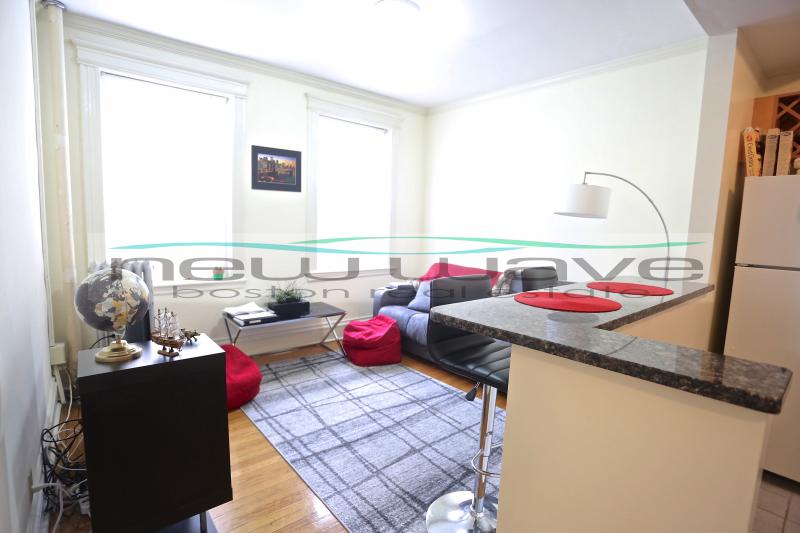 28 Queensberry St, Fenway