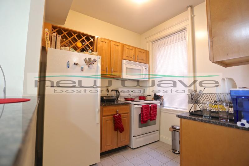 28 Queensberry St, Fenway