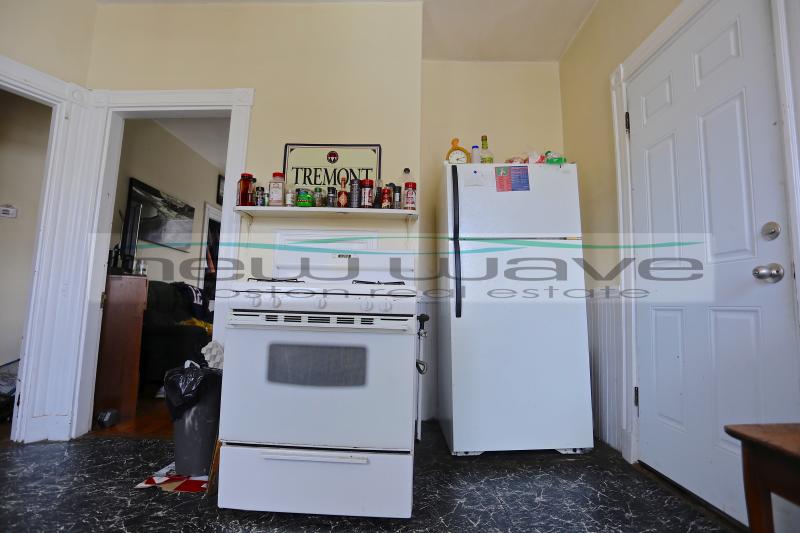 36 Cherokee St, Mission Hill