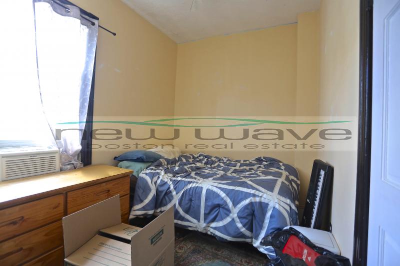 36 Cherokee St, Mission Hill