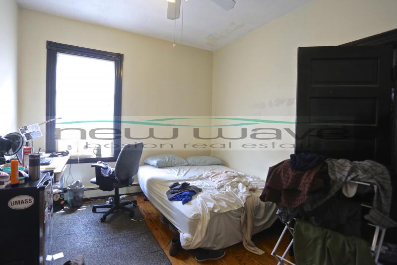 36 Cherokee St, Mission Hill