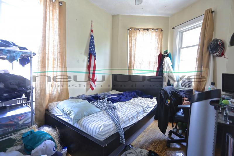 36 Cherokee St, Mission Hill