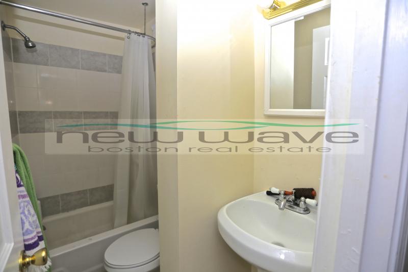 Studio bed, 1 bath apartment for rent at 20 Phillips St Unit 6, Beacon Hill — photo 6 of 10