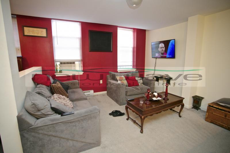 15 Queensberry St, Fenway