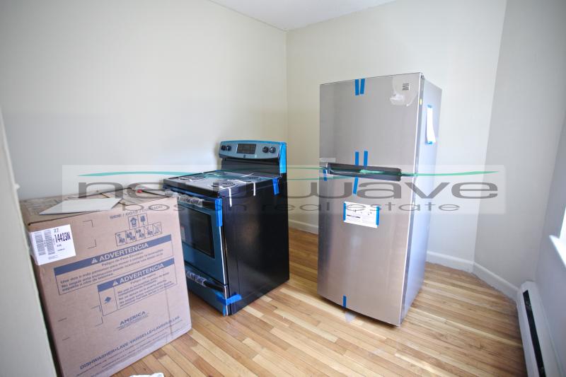 8 Albemarle Ct, Back Bay