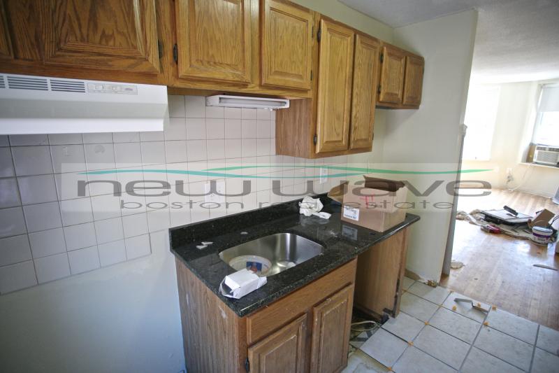 8 Albemarle Ct, Back Bay