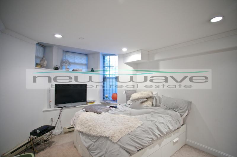 120 Peterborough St, Fenway