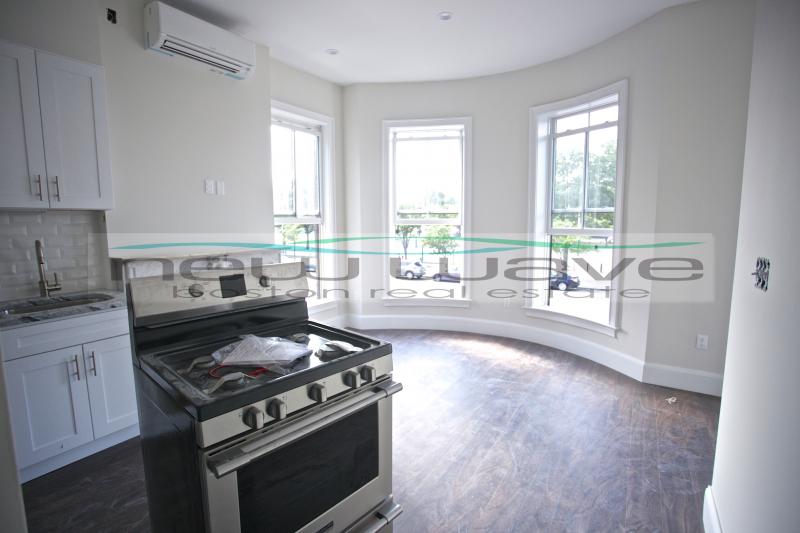 1902 Washington St, Roxbury