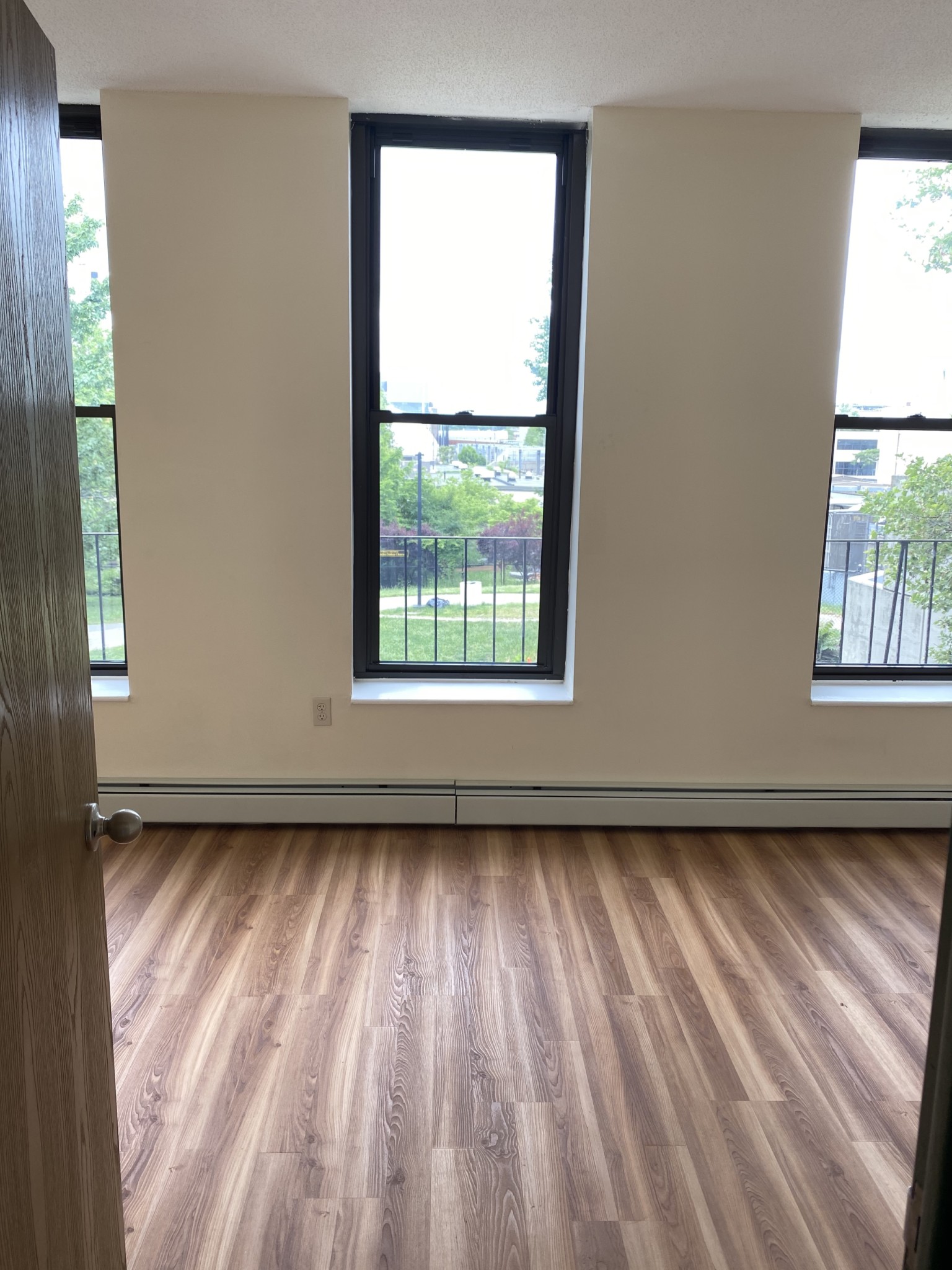 397 Massachusetts Ave, South End