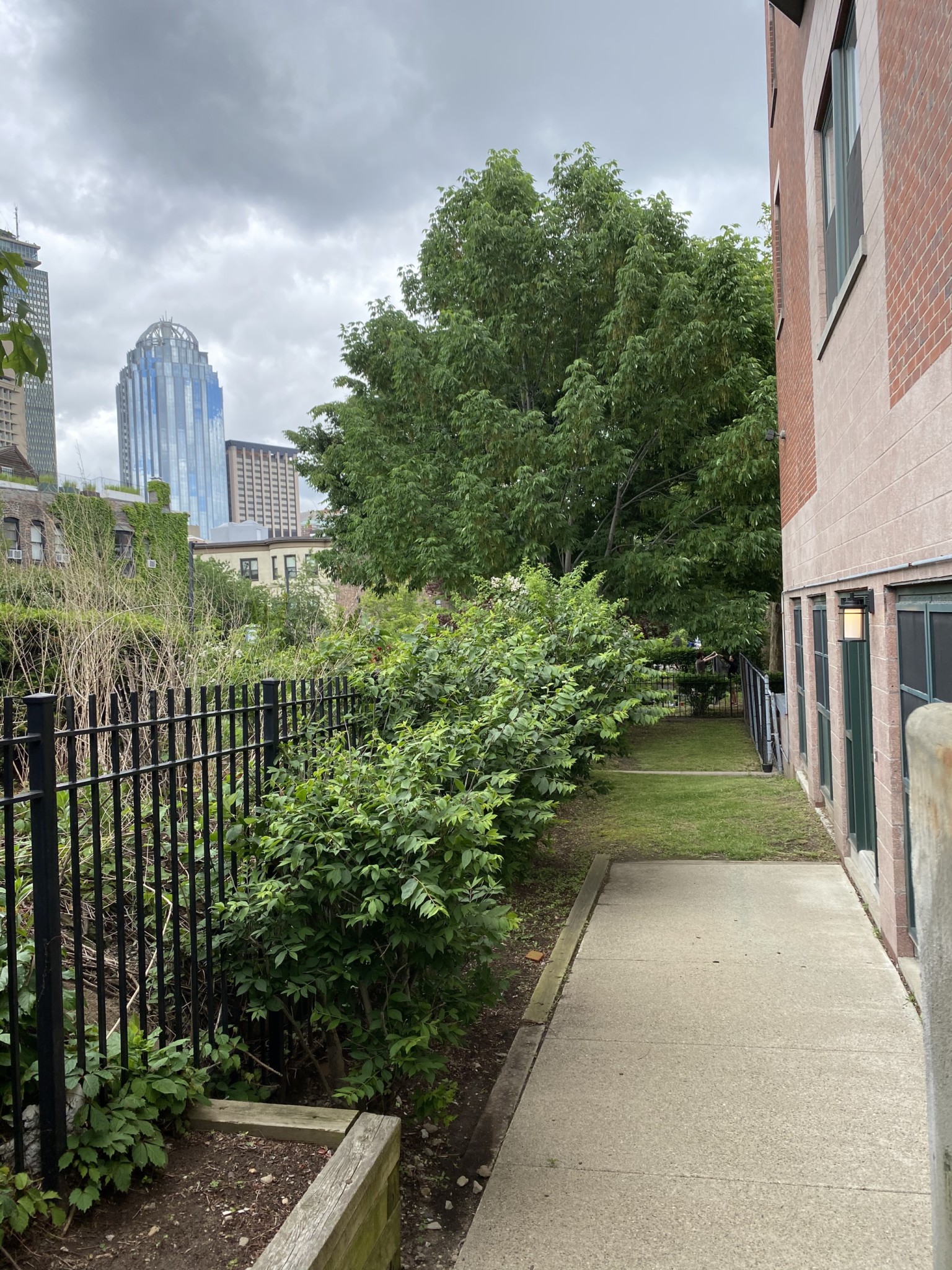 400 Massachusetts Ave, South End