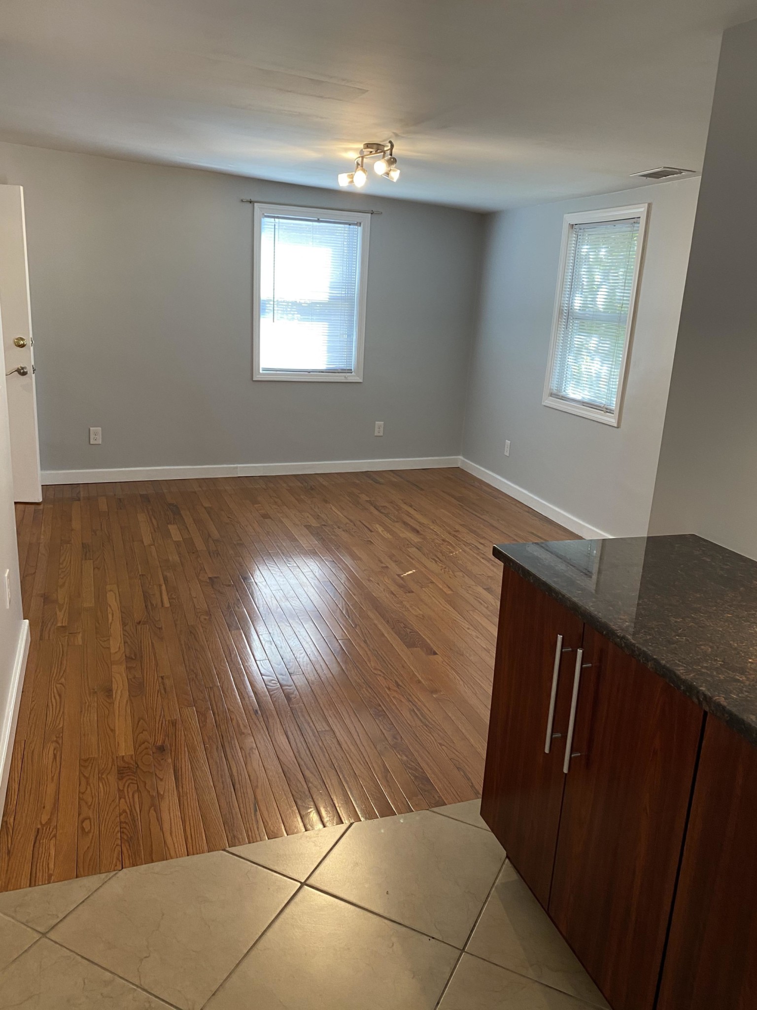 3 bed, 1 bath apartment for rent at 202 Third St Unit B, Kendall Square — photo 6 of 20